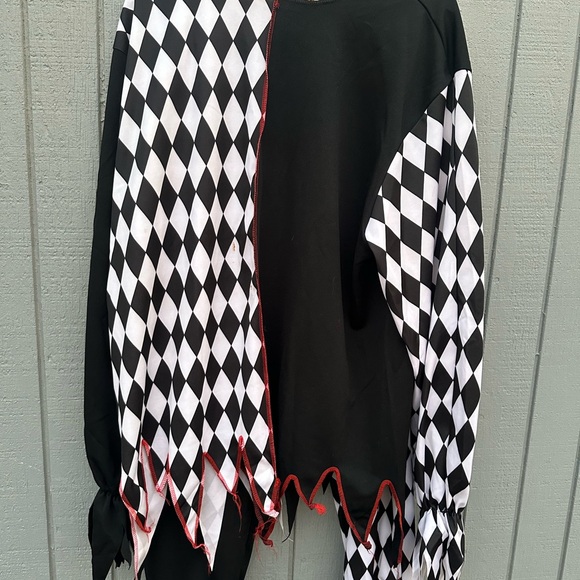 Evil Jester Men’s Costume - Picture 4 of 14